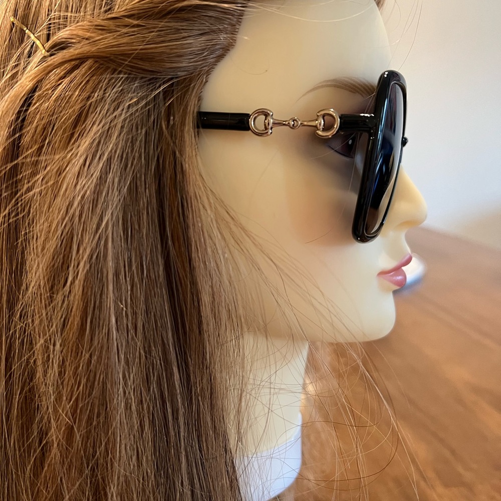 Gucci Sunglasses - Picture 2 of 6